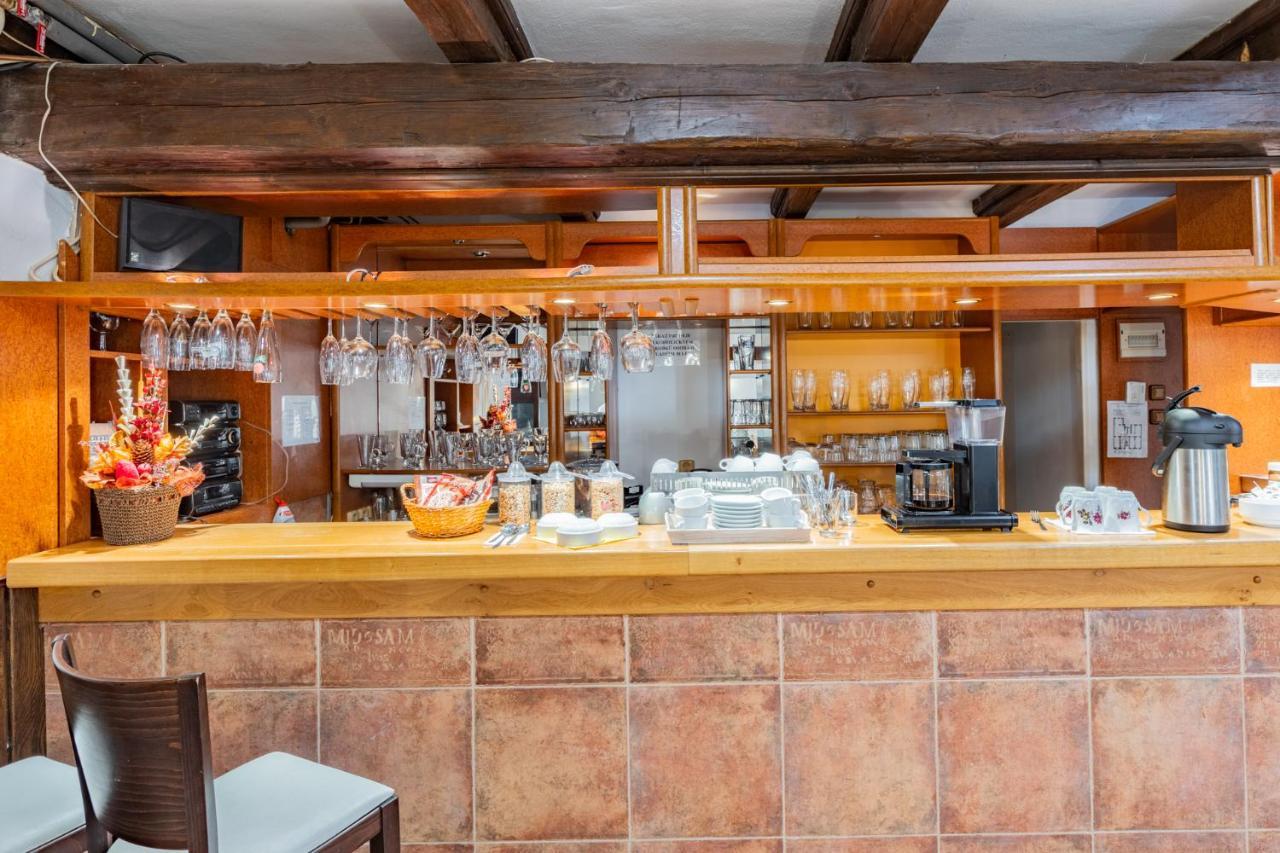Hotel Amadeus Ceske Budejovice Eksteriør billede